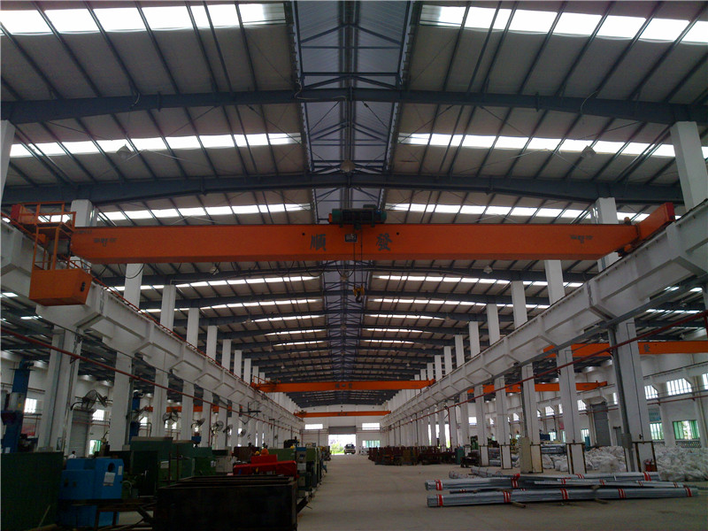 LDP型单梁偏轨式起重机.jpg LDP型单梁偏轨式起重机-1
